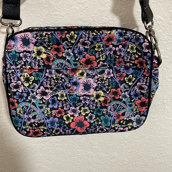 Sakroots Floral Crossbody Bag EUC - Picture 6 of 10